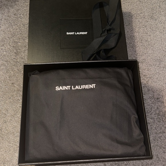 Saint Laurent Shopping Leather Tote - Picture 12 of 12